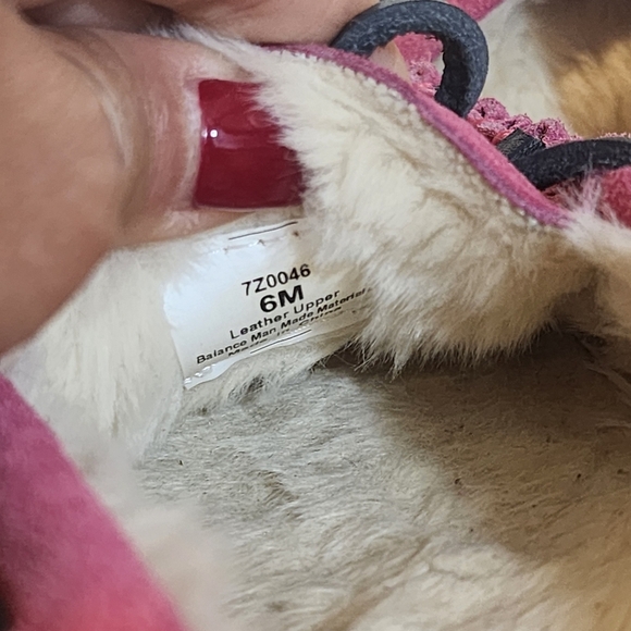 VINEYARD VINES Pink Sued Leather Faux Fur Linning Slippers size 6M - Picture 4 of 11